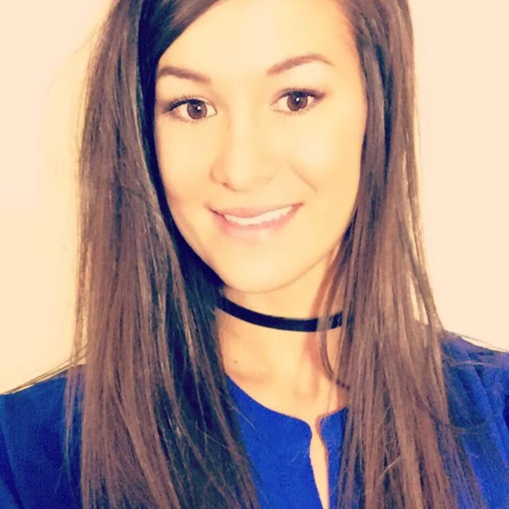 Meet your Posher, Adrienne